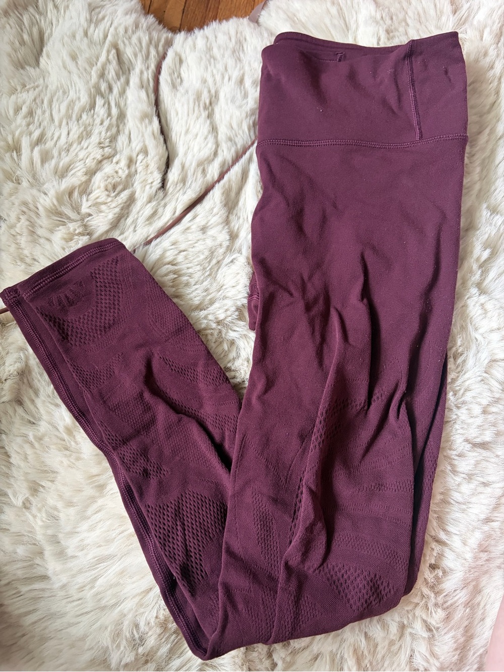 Seamless Wine-Colored Leggings